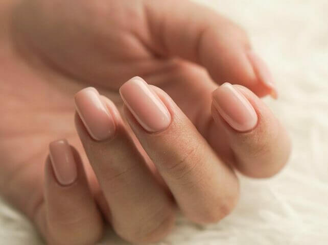 nude nails winter nail trends